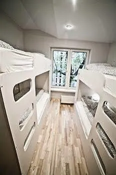 Tapir Hostel *